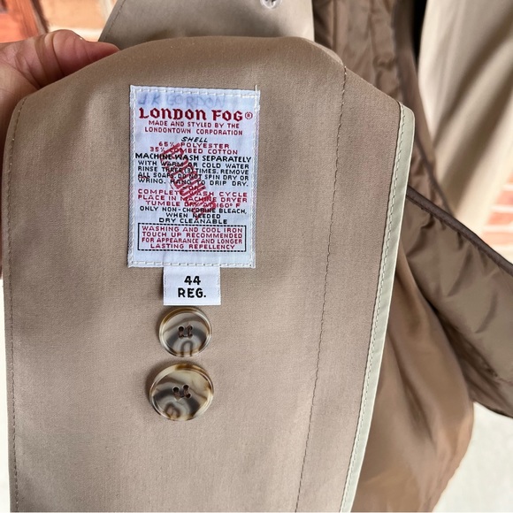 London fog mens beige trench with zip out lining and belt. 44 regular - Picture 5 of 15